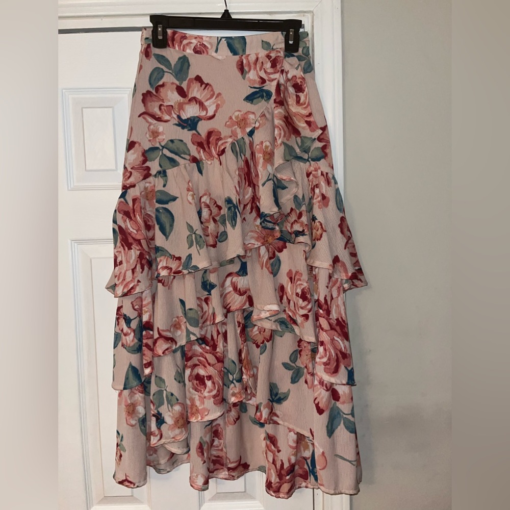 NWOT, Jealous Tomato Floral Hi-Lo Skirt, Size Small